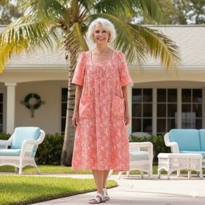 Vermont Country Store House Dress Nightgown Size M Coral White Palm Leaf Grandma